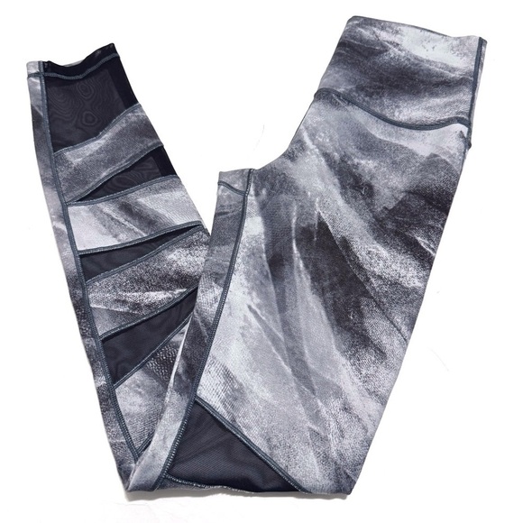 Ivivva by Lululemon Rythmic Tights Leggings Zig Zag Mesh Panels Size 10 - Picture 8 of 8